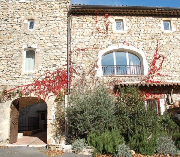 Gîte ardéchois typique dans les environs de Chassiers